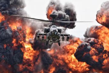 开云下载-欧冠淘汰赛之夜，爱德华兹压力下的爆发