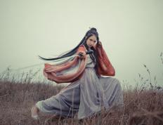 开云体育官方网站-东欧战场VS绿茵对垒，顿巴斯烽火与拜仁铁蹄下的生存之战