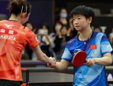 开云体育登录-包含背靠背比赛越战越勇，球员们奋勇向前的词条