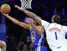 开云体育平台APP-NBA焦点战：詹姆斯vs詹姆斯，绝杀引发出线形势明朗的简单介绍