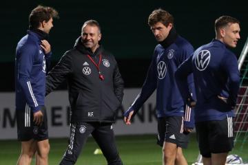 开云体育登录-韩国队鏖战德国队，安赛龙带队取胜