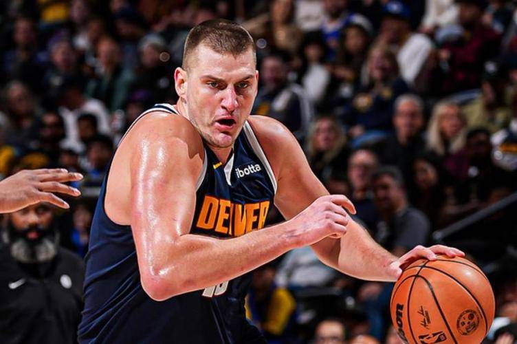 开云体育登录-马刺轻取掘金，约基奇送出助攻