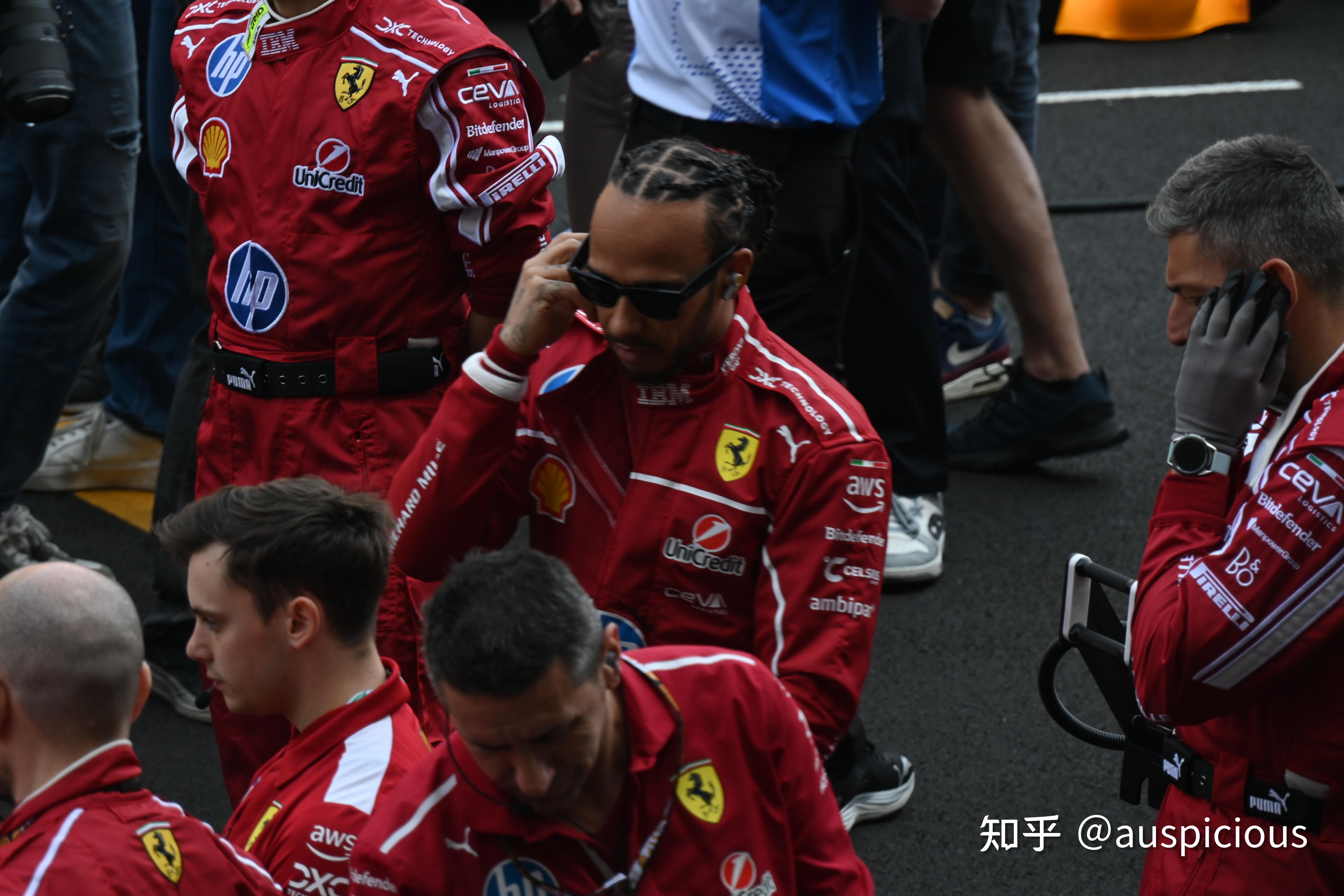 开云体育入口-哈斯车队险胜红牛车队,塞恩斯扛起全队的简单介绍