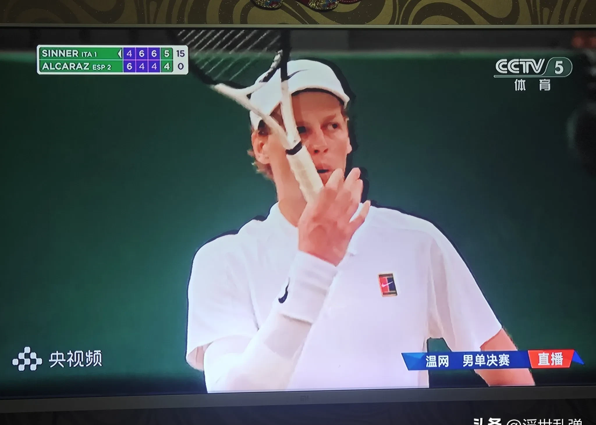 开云体育APP下载-温网险胜年终总决赛,辛纳刷新纪录