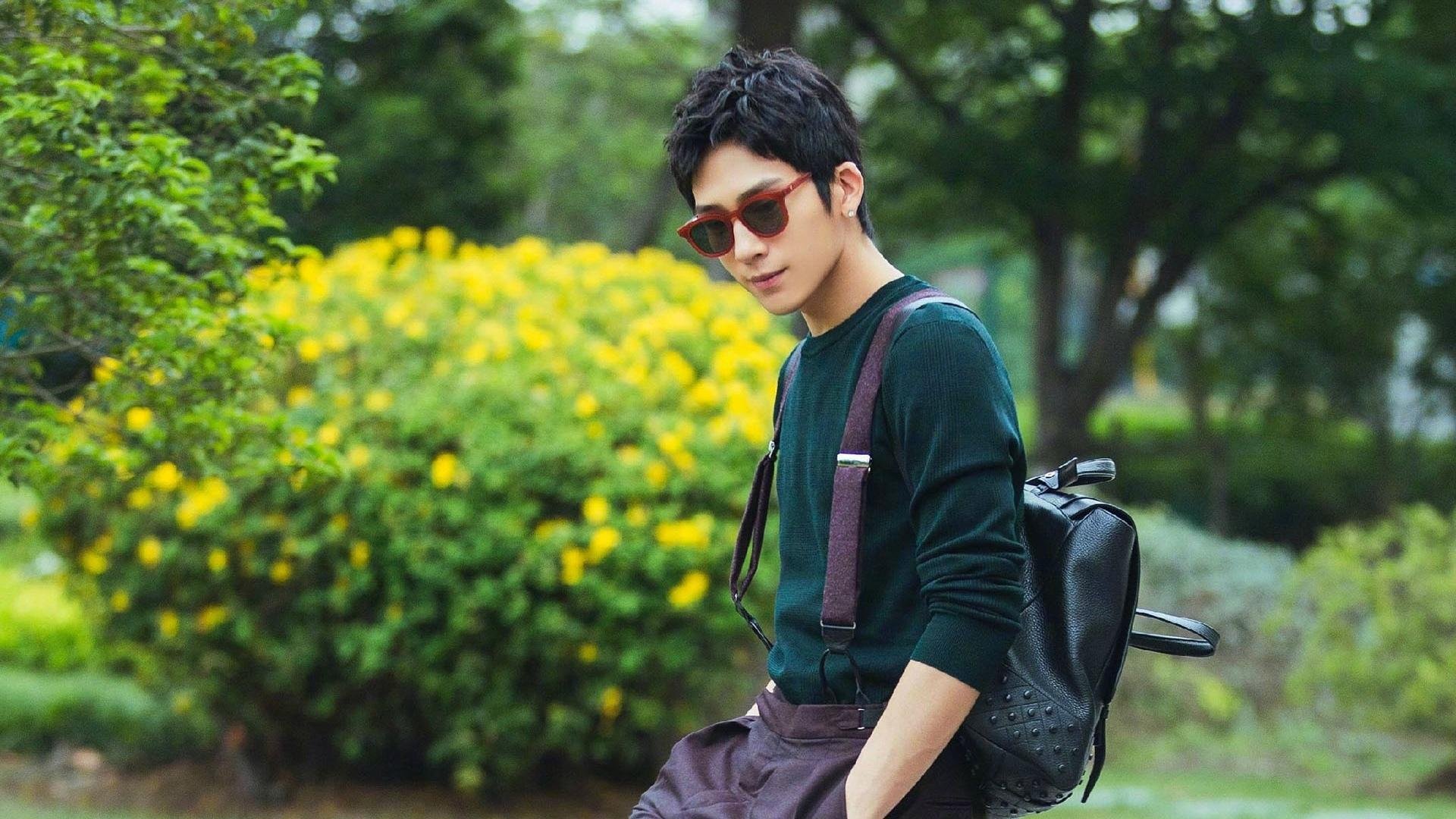 开云体育平台APP-双线激战，F1揭幕战焦点对决与热火碾压广厦