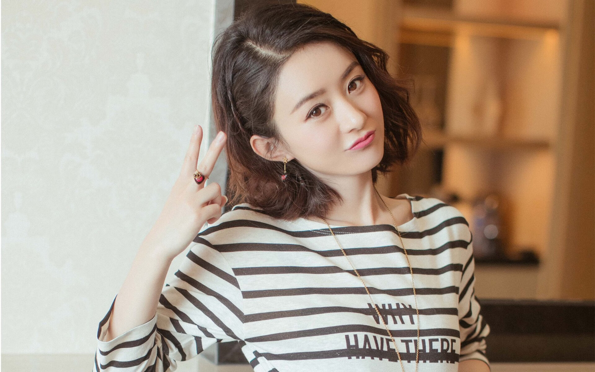 开云体育平台APP-双线激战，F1揭幕战焦点对决与热火碾压广厦